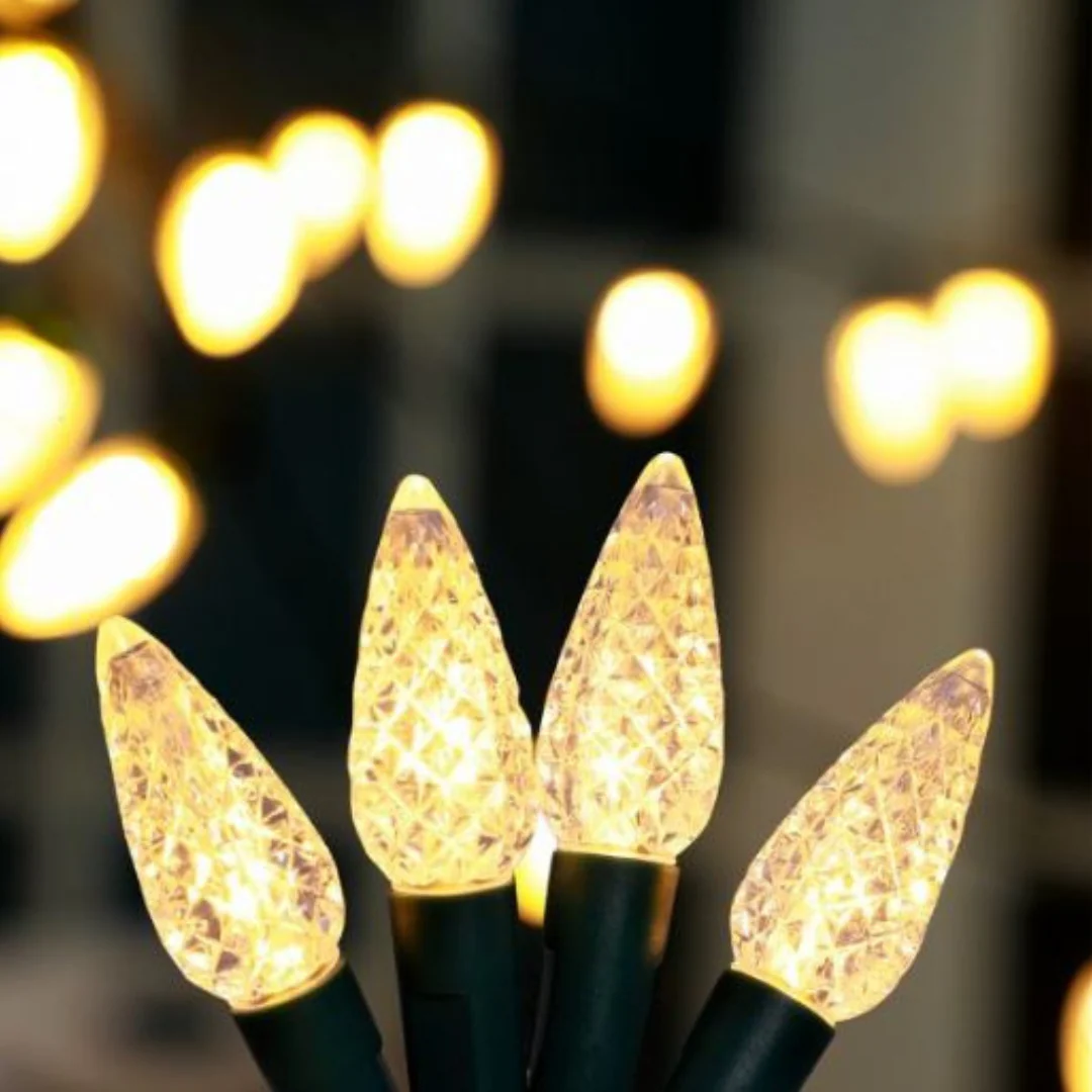 C6 Pinecone 200 LEDs Connectable String Lights - Warm white