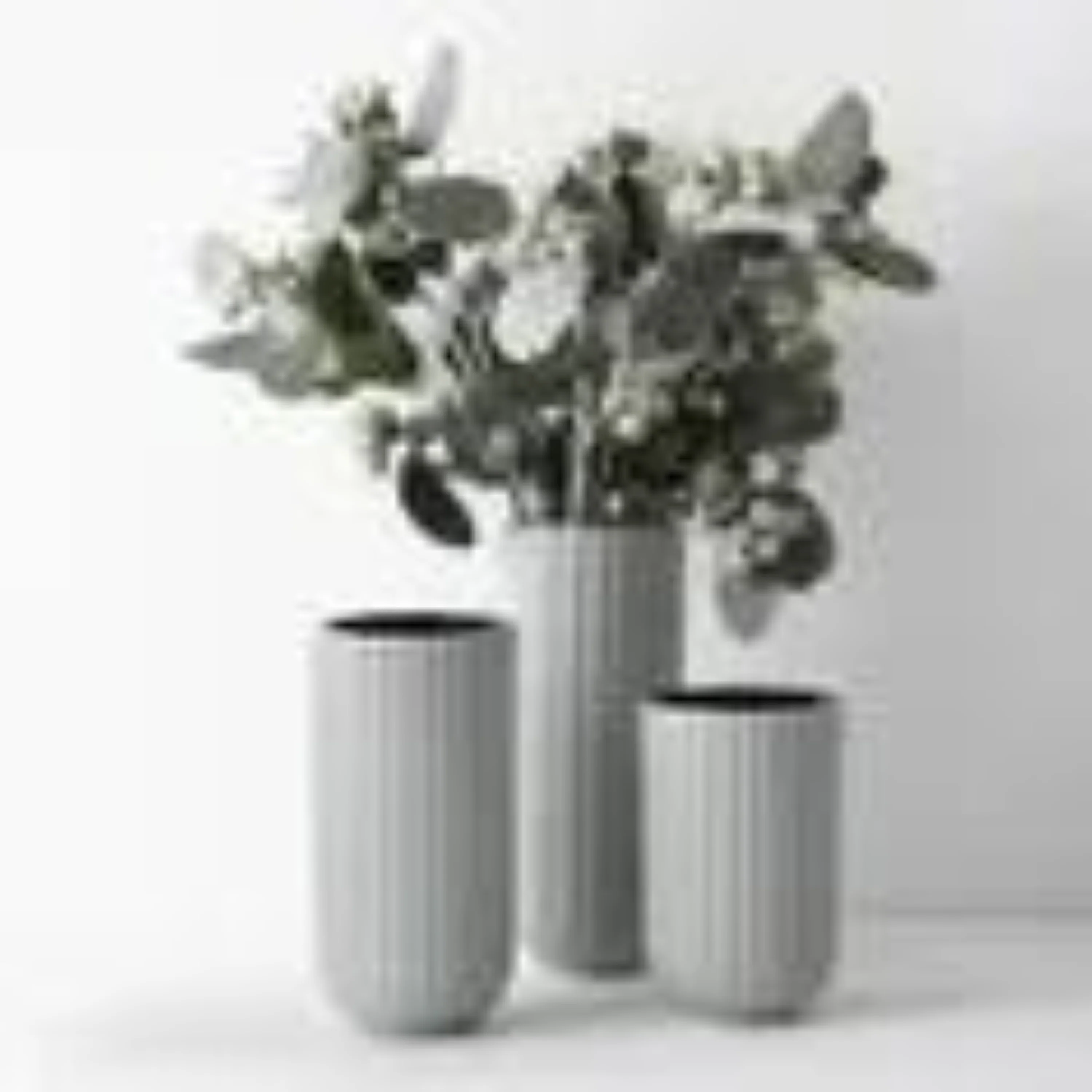 Eucalyptus Tetragona Spray Grey Green 61cml - Image 3