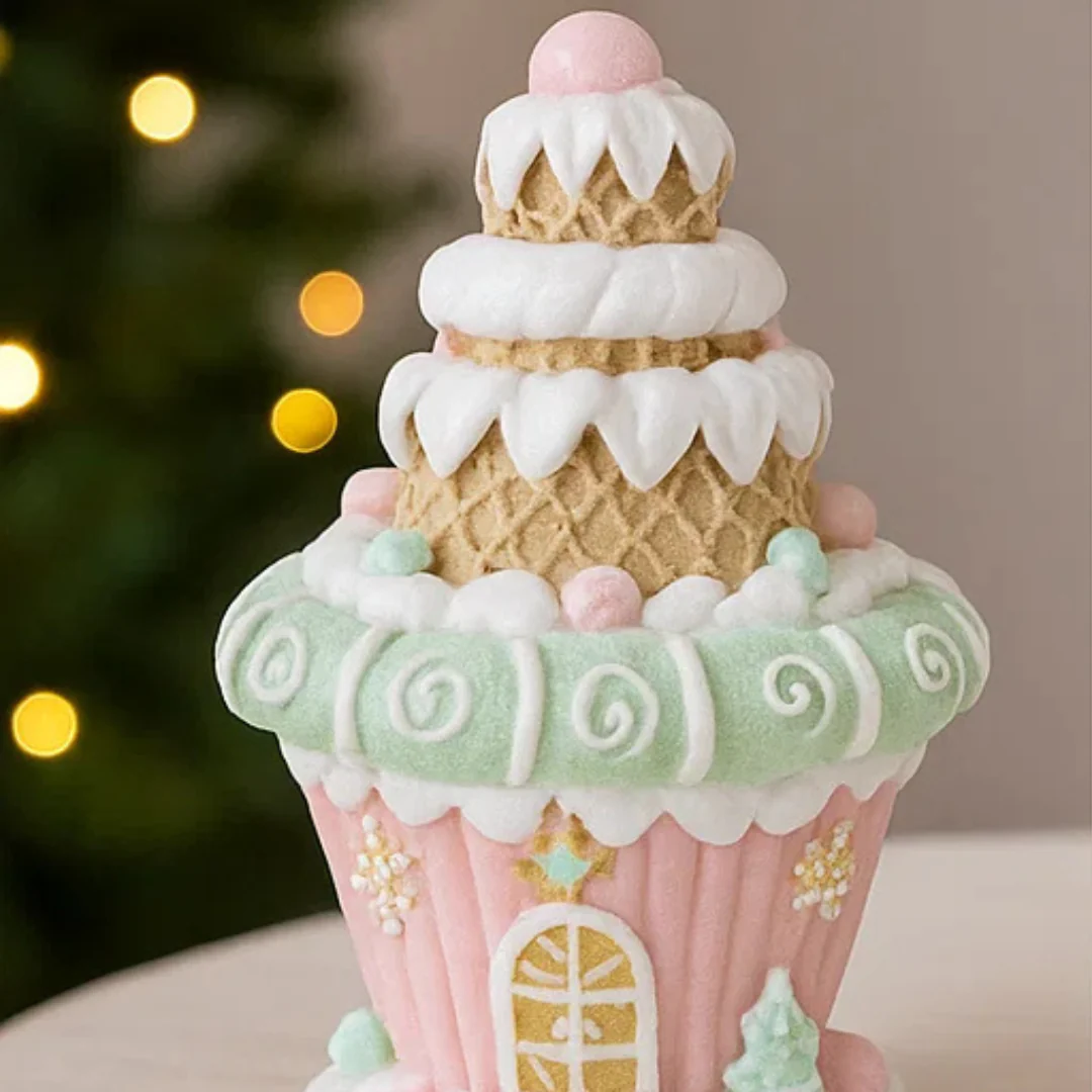 Macaron Cupcake House
