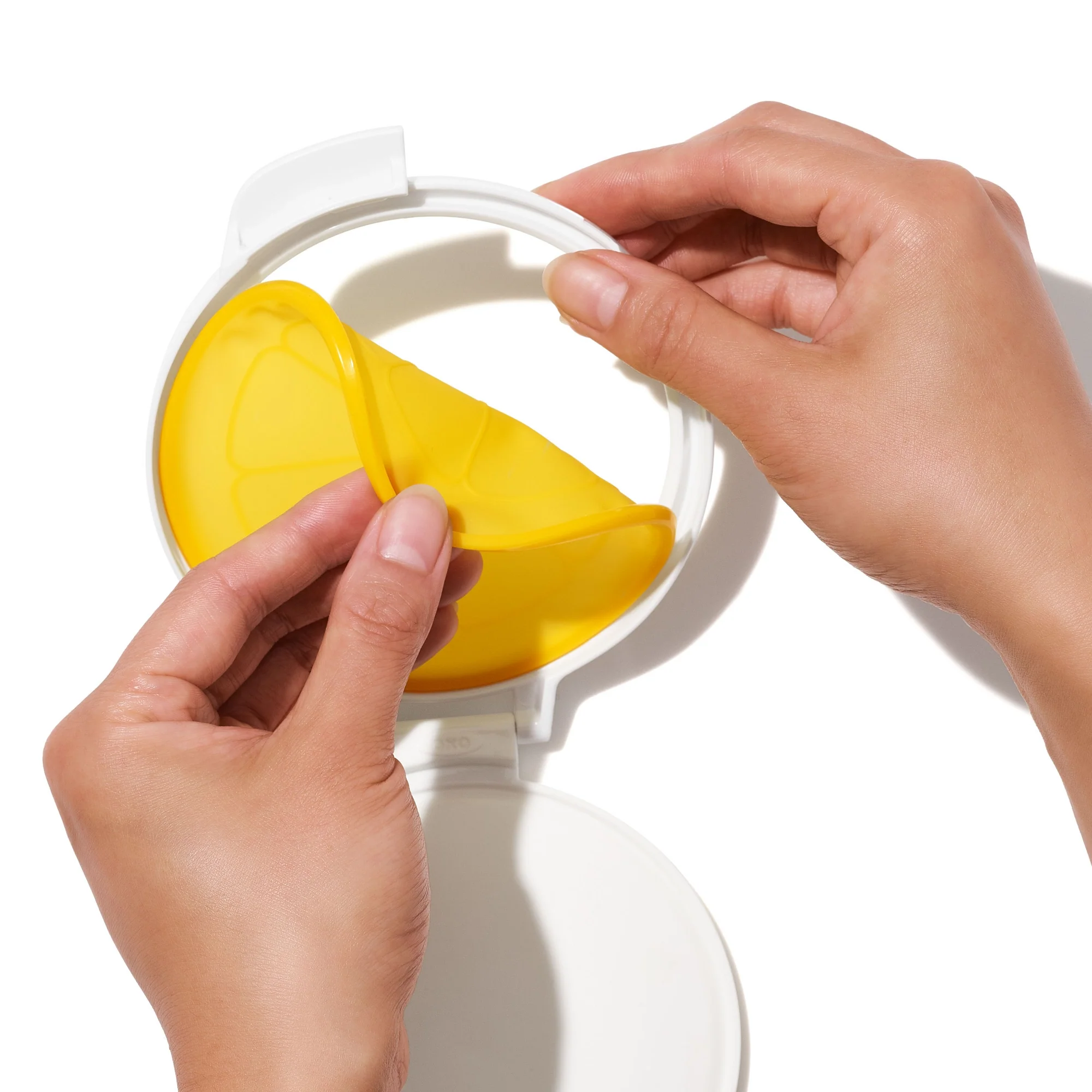 OXO GG Cut and Keep Silicone Lemon Saver - Image 3