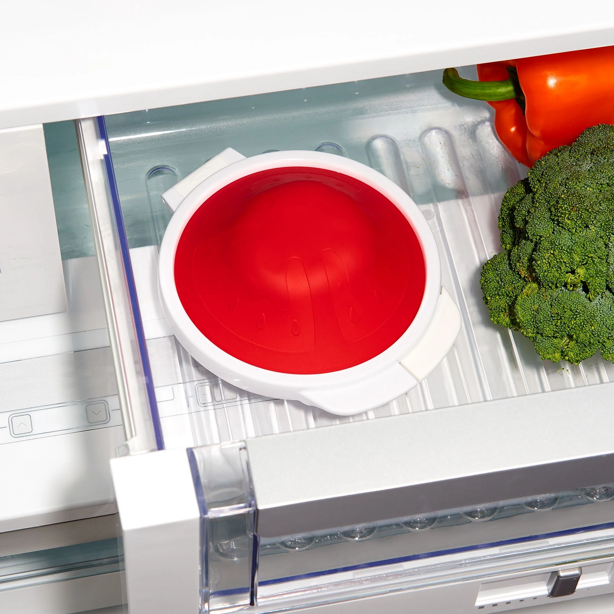 OXO GG Cut and Keep Silicone Tomato Saver - Image 7