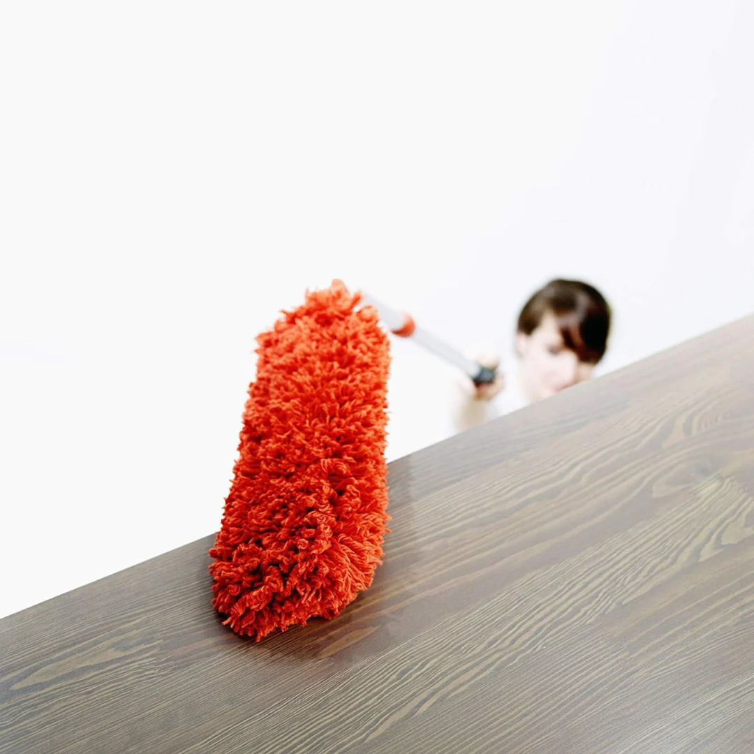 OXO Good Grips Microfiber Extendable Duster - Image 5