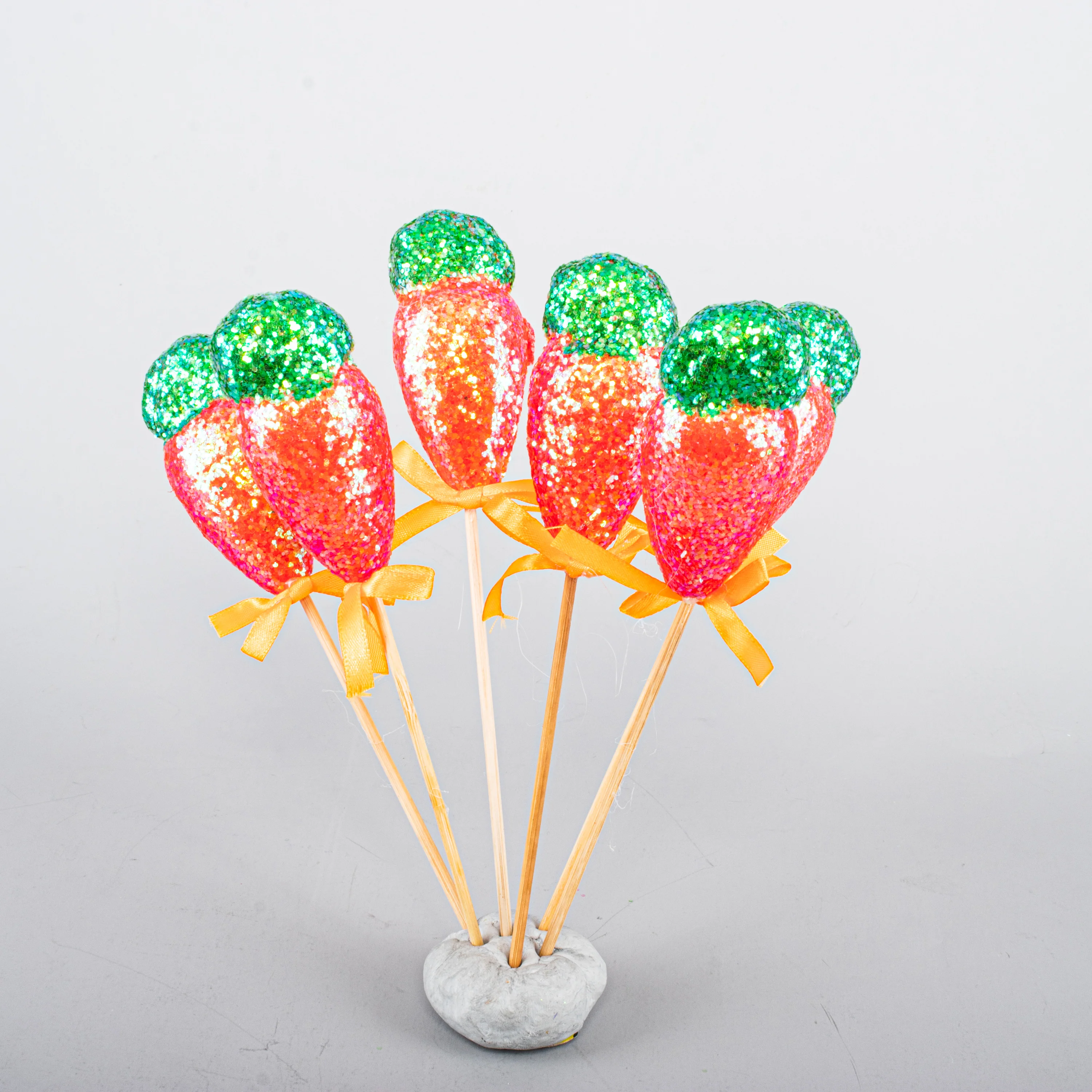 Polystyrene Carrot On Pick With Glitter 9.5cm - Image 2