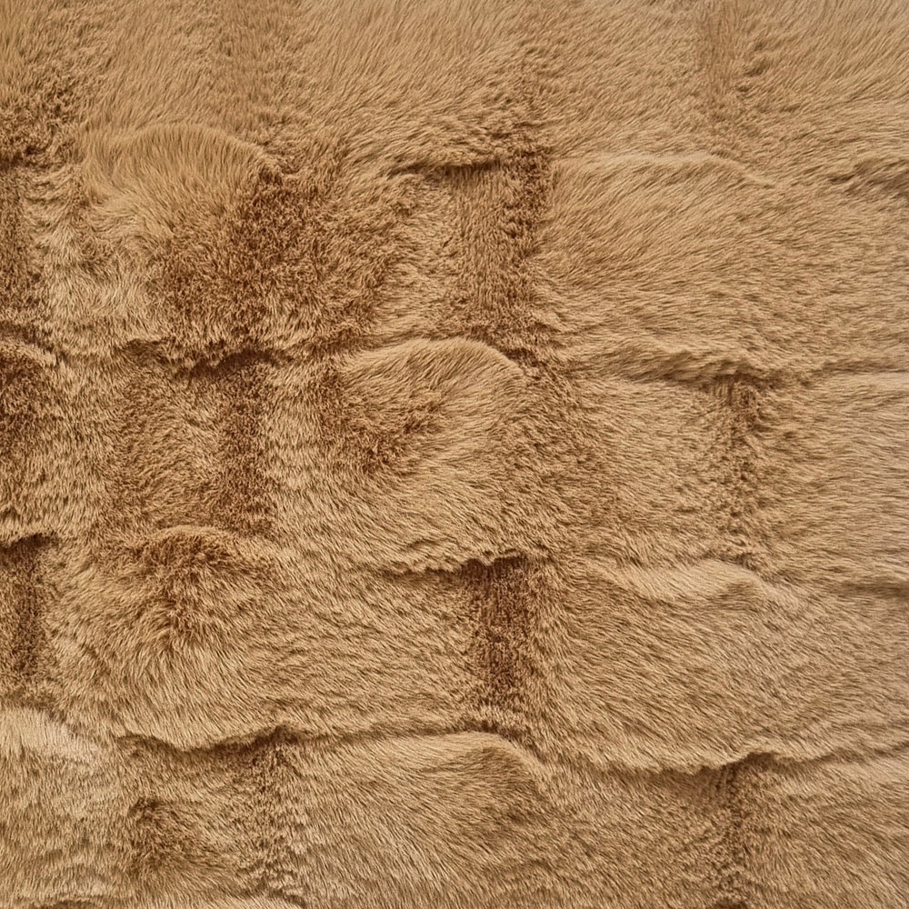 Tyler Faux Fur Blanket 180x220cm Latte - Image 4