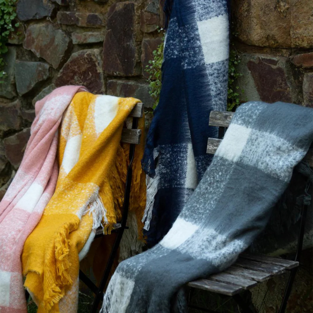 Wren Faux Mohair Throw 130x160cm Charcoal and White - Image 4