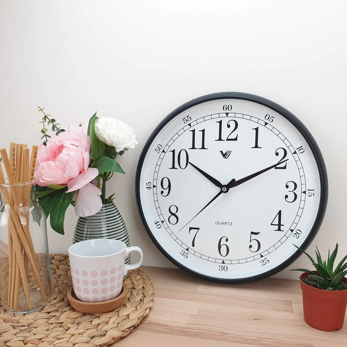 Clock Round 33cm office wall clcok black-white 2 Assorted - Image 3